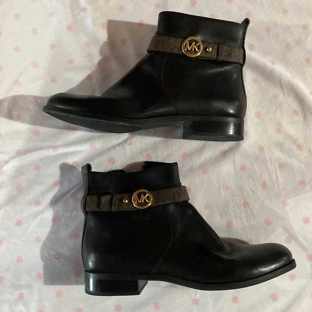 Michael Kors size 10m booties EUC